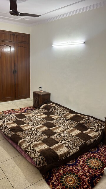 Bedroom in 2 BHK Builder Floor at Lajpat Nagar ii – for Rent