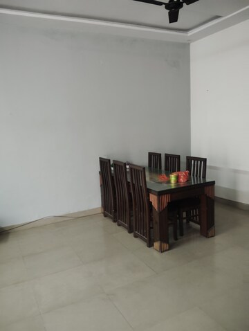 Room in 2 BHK Builder Floor at Sector 127 – for Rent