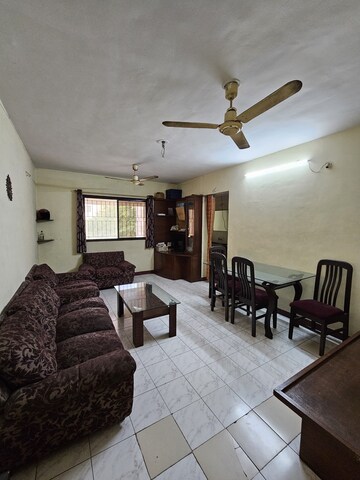 Team Area in 2 BHK Apartment at Magarpatta Daffodils Apartment, Hadapsar – for Rent