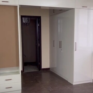 Room in 4 BHK Apartment at Ansal Height 86, Nawada Fatehpur – for Rent