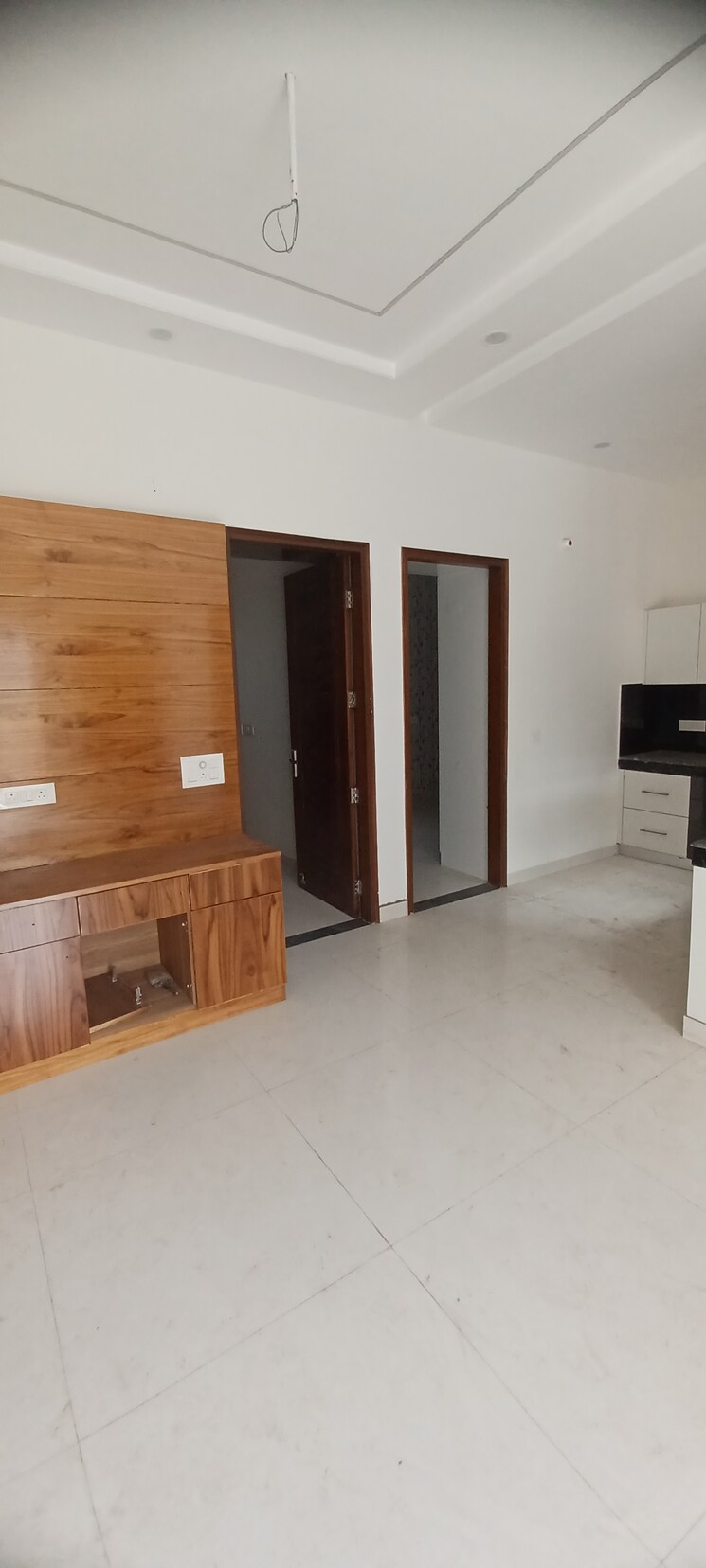 undefined, ambala highway 2 Bedroom 100 Sq.Yd. Independent House In Ambala Highway Zirakpur 8178348