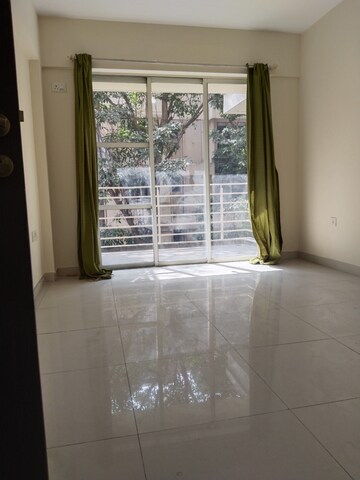Room in 2 BHK Apartment at Balewadi – for Rent