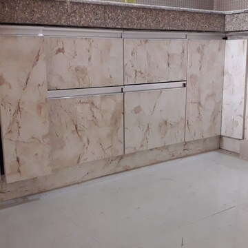 Room in 2 BHK Apartment at Supertech Ecovillage I, Sport City 1 – for Rent