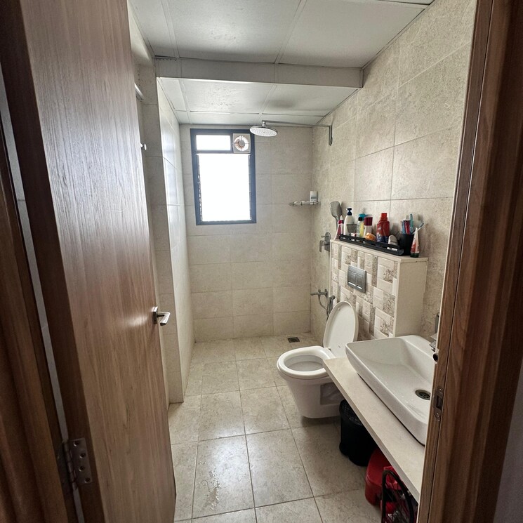 Bathroom, snn-raj-etternia 3 Bedroom 1810 Sq.Ft. Apartment In Rajvi Nagar Bangalore 8178400