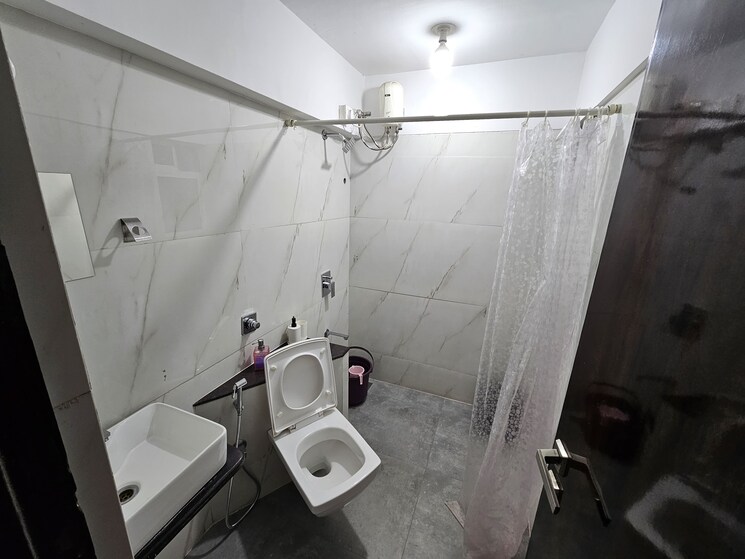 Bathroom, millionaire-heritage 2 Bedroom 725 Sq.Ft. Apartment In Andheri West Mumbai 8178409