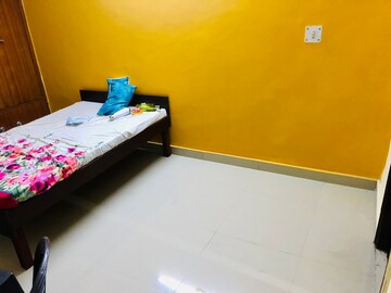 Furnished Amenities in 4 BHK Builder Floor at Ardee City, Sector 52 – for Rent