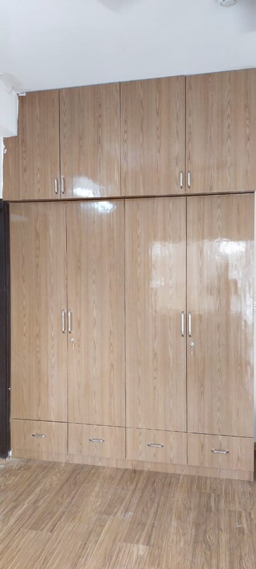 Furnished Amenities in 3 BHK Apartment at Ramprastha Awho, Sector 95 – for Sale