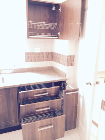 Furnished Amenities in 3 BHK Apartment at Orchid Petals, Sector 49 – for Rent