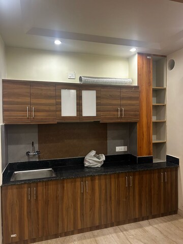 Kitchen in 2 BHK Builder Floor at Sector 40 – for Rent