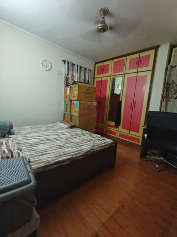 Bedroom in 2 BHK Builder Floor at Sector 40 – for Rent