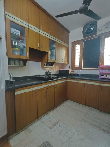 Kitchen in 2 BHK Builder Floor at Sector 40 – for Rent