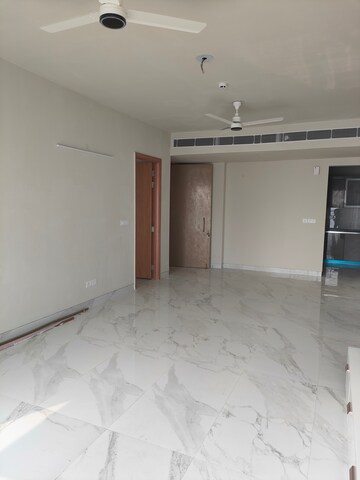 Room in 3 BHK Apartment at M3M Heights, Sector 65 – for Rent