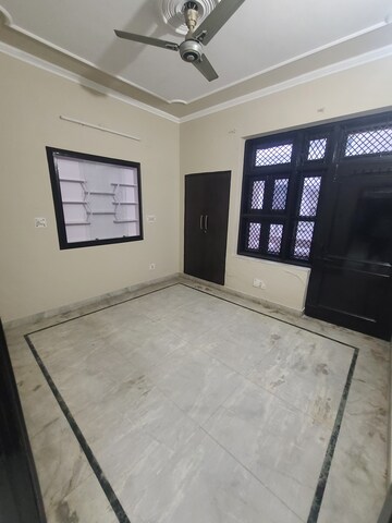 Floor Plan in 2 BHK Builder Floor at Sector 40 – for Rent