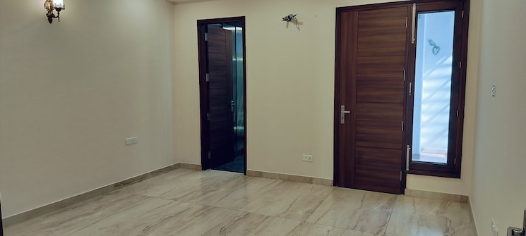 Room, sector 36 6+ Bedroom 205 Sq.Mt. Independent House In Sector 36 Noida 8178491