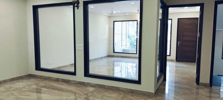 Room, sector 36 6+ Bedroom 205 Sq.Mt. Independent House In Sector 36 Noida 8178491