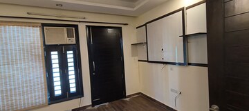 Building Lobby in 3 BHK Builder Floor at Sector 45 – for Rent