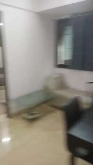 Bathroom in 1 BHK Apartment at Vile Parle East – for Rent
