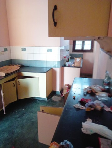Kitchen in 2 BHK Independent House at RWA Apartments Sector 52, Sector 52 – for Rent