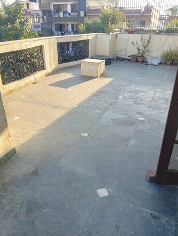 Balcony in 2 BHK Independent House at RWA Apartments Sector 52, Sector 52 – for Rent