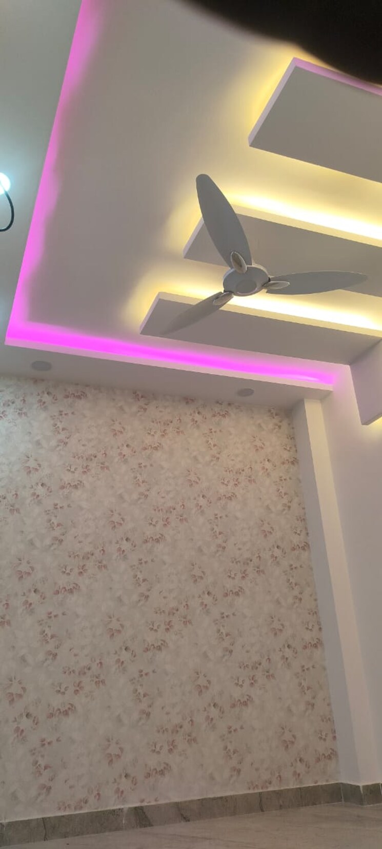 Other, govindpuri 3 Bedroom 950 Sq.Ft. Builder Floor In Govindpuri Delhi 8178516