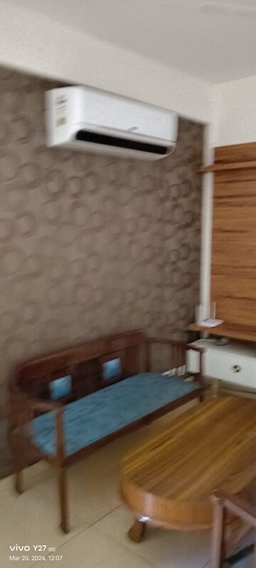 Living Room in 3 BHK Apartment at Ghazipur – for Rent