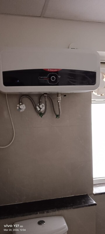 Attached Bathroom in 3 BHK Apartment at Ghazipur – for Rent