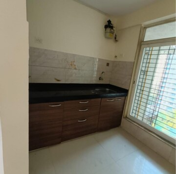 Bedroom in 2.5 BHK Apartment at Lokhandwala Complex, Andheri West – for Rent
