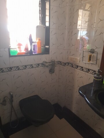 Bathroom in 2 BHK Apartment at Jade Garden Pali Hill, Pali Hill – for Sale
