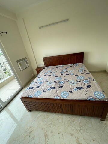 Bedroom in 1 BHK Builder Floor at DLF City Phase V, Dlf Phase V – for Rent