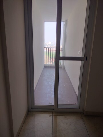 Room in 3.5 BHK Apartment at Paradigm Business Hermitage Park, Dhakoli Village – for Rent