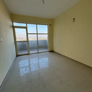 Room in 2 BHK Apartment at Pyramid Fusion Homes, Sector 70a – for Rent