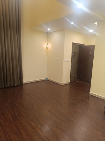Room in 3 BHK Villa at Valmark City Ville, Bannerghatta Road – for Rent