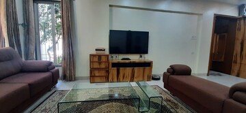 Living Room in 3 BHK Apartment at Bhosle Nagar – for Rent