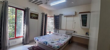 Bedroom in 3 BHK Apartment at Bhosle Nagar – for Rent