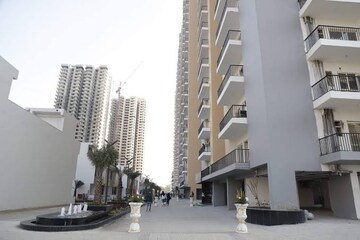  Shop – Exterior View View at Panchsheel Greens, Sector 16 Greater Noida - for Rent
