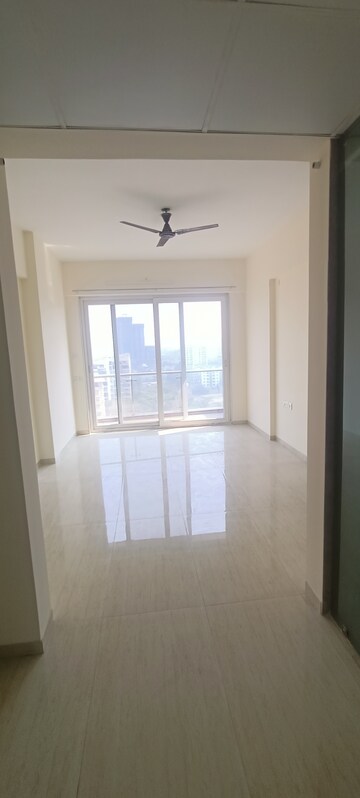 Room in 3 BHK Apartment at Manav Eternelle, Baner – for Rent