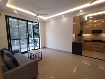 Living Room in 3 BHK Apartment at Sector 47 – for Rent
