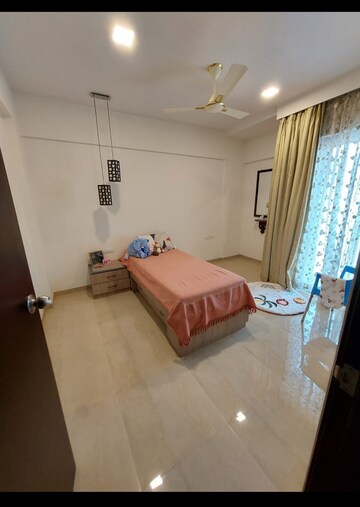 Bedroom in 2 BHK Apartment at Mahindra Vicino, Andheri East – for Rent