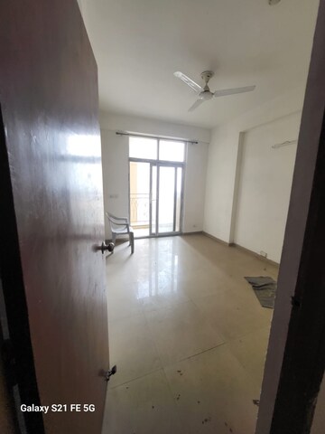 2 BHK Apartment For Rent in Mahagun Mywoods II, Sector 16c Greater Noida