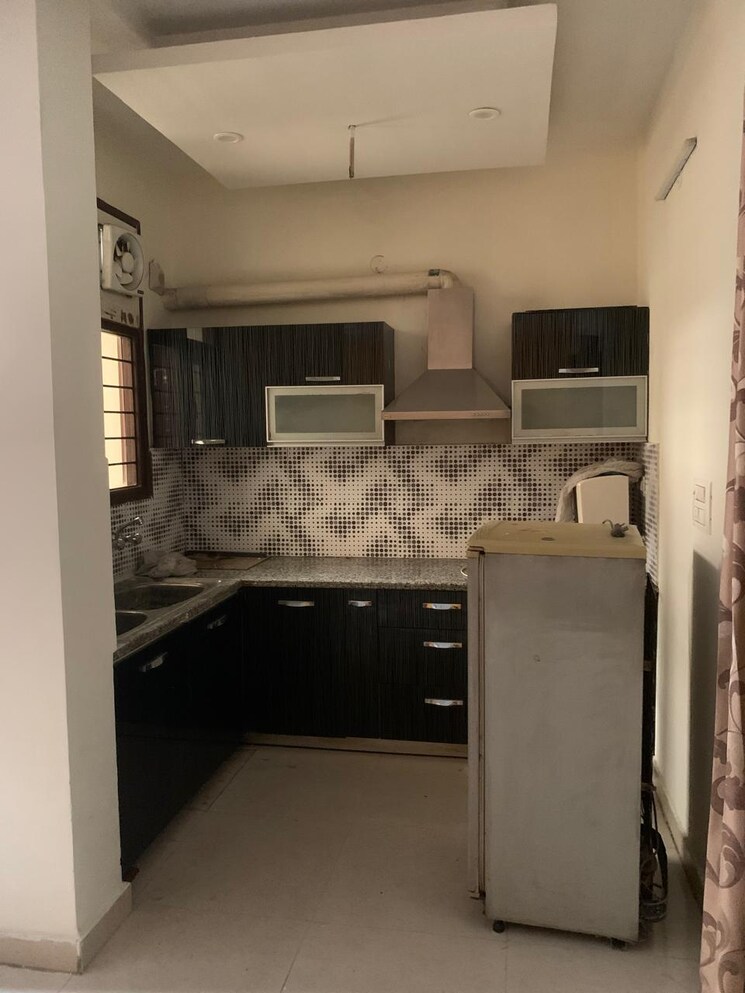 Kitchen, nk-savitry-enclave 3 Bedroom 750 Sq.Ft. Builder Floor In Vip Road Zirakpur 8179085