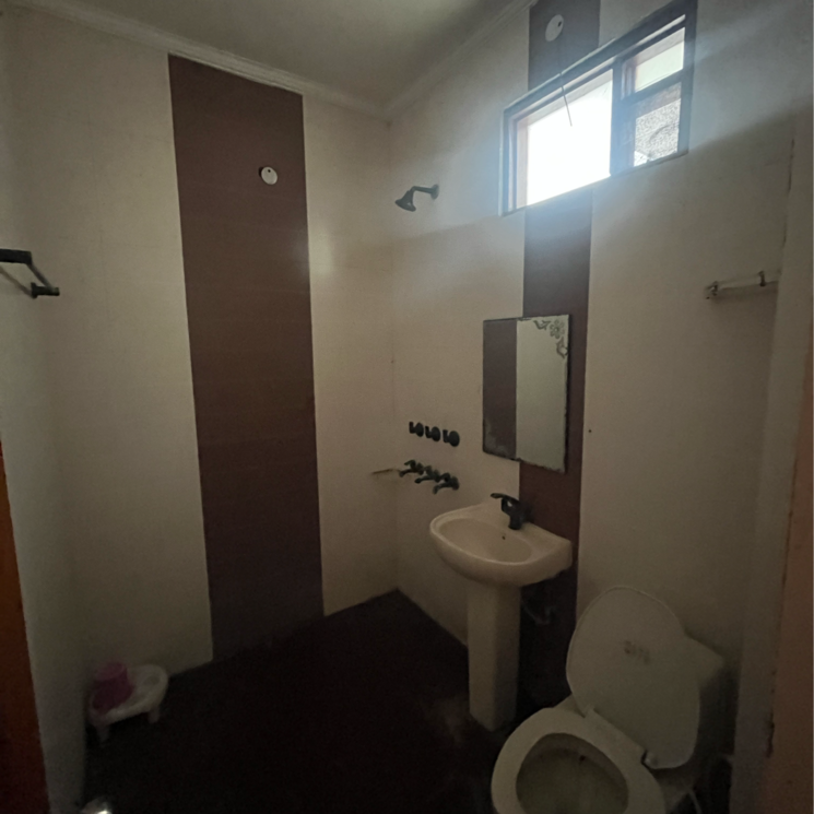 Bathroom, sector 31 4 Bedroom 2250 Sq.Ft. Independent House In Sector 31 Faridabad 8179077