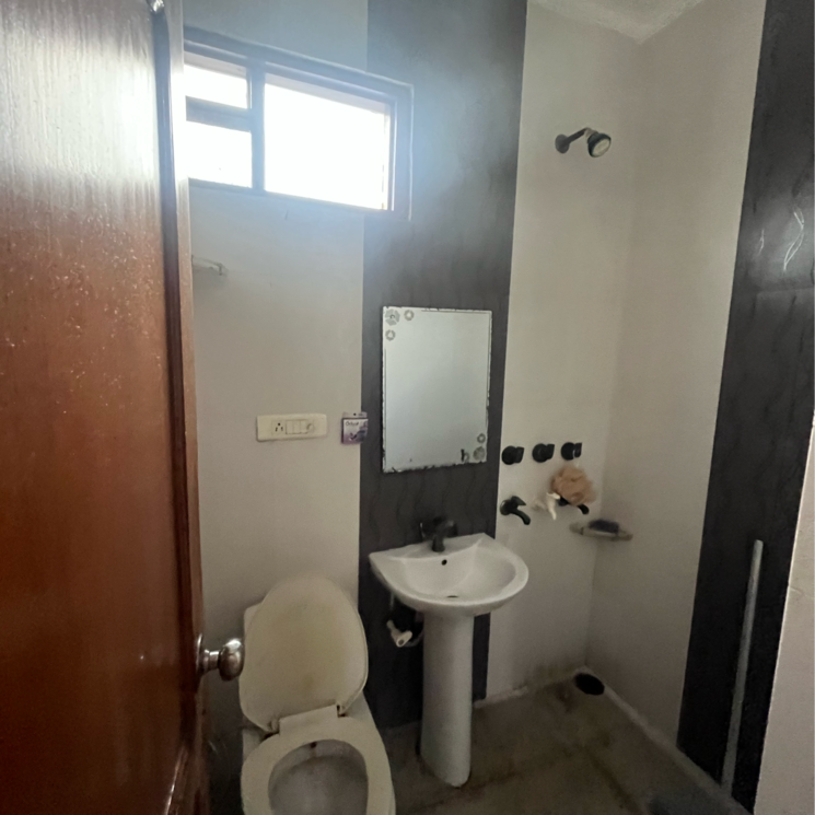 Bathroom, sector 31 4 Bedroom 2250 Sq.Ft. Independent House In Sector 31 Faridabad 8179077