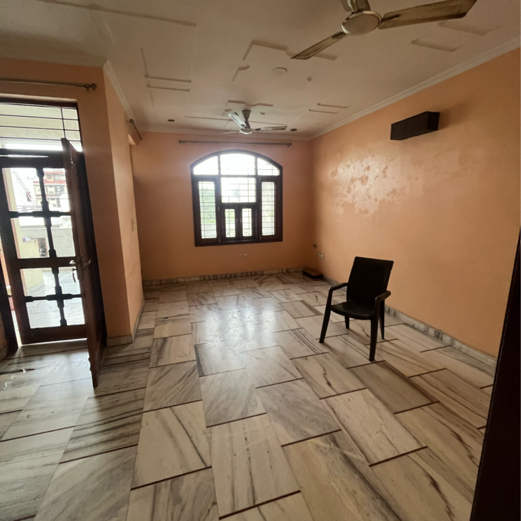 Room, sector 31 4 Bedroom 2250 Sq.Ft. Independent House In Sector 31 Faridabad 8179077