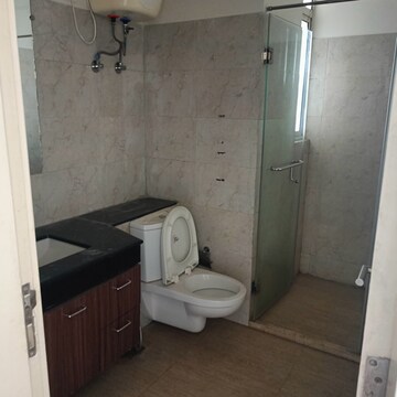 Bathroom in 4 BHK Apartment at Pioneer Park Presidia, Sector 61 – for Rent
