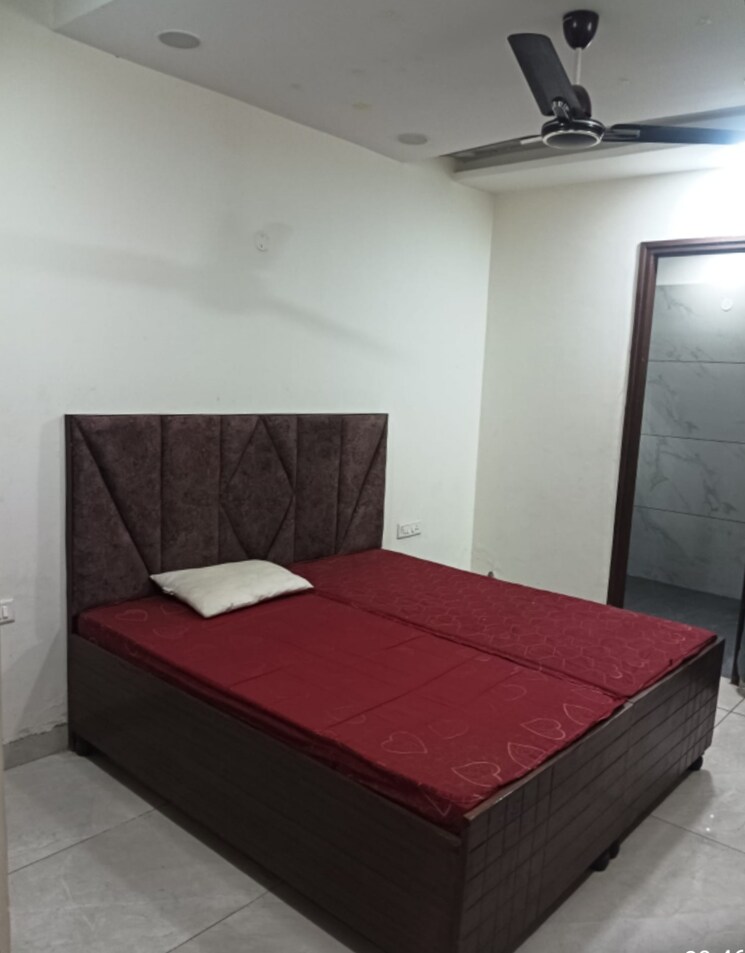 Bedroom, ambala highway 3 Bedroom 126 Sq.Yd. Builder Floor In Ambala Highway Zirakpur 8179155
