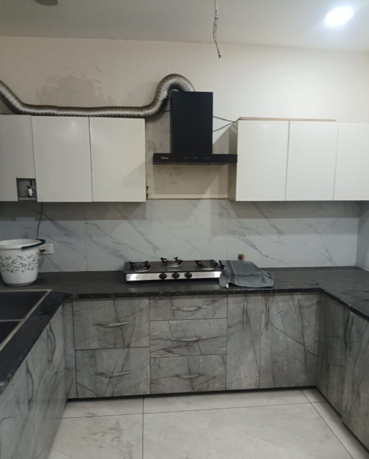 Kitchen, ambala highway 3 Bedroom 126 Sq.Yd. Builder Floor In Ambala Highway Zirakpur 8179155