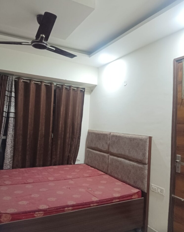 Bedroom, ambala highway 3 Bedroom 126 Sq.Yd. Builder Floor In Ambala Highway Zirakpur 8179155
