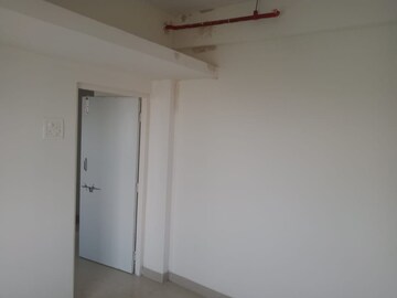 Room in 1 BHK Apartment at Mhada Apartments Shastri Nagar, Goregaon West – for Rent