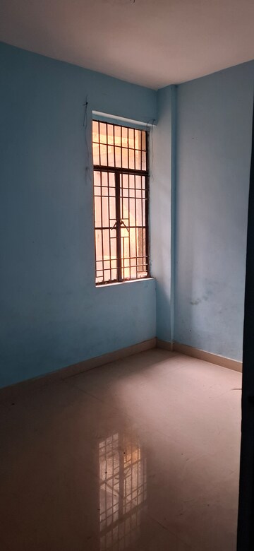 Staircase in 1 BHK Apartment at Sector 10 Greater Noida – for Rent