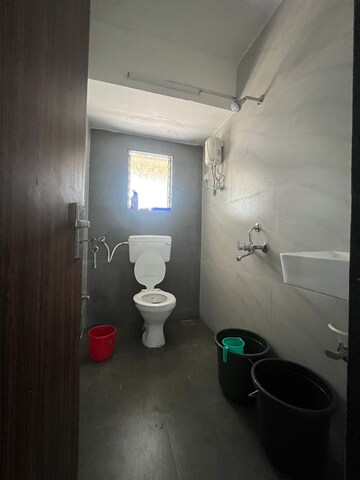Bathroom in  Pg at Malad West – for Rent